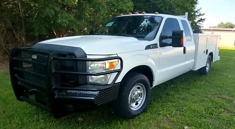 Ford F-350 SD XLT SuperCab Long Bed 2WD 2015 Ford F-350 SD XLT SuperCab Long Bed 2WD 2015