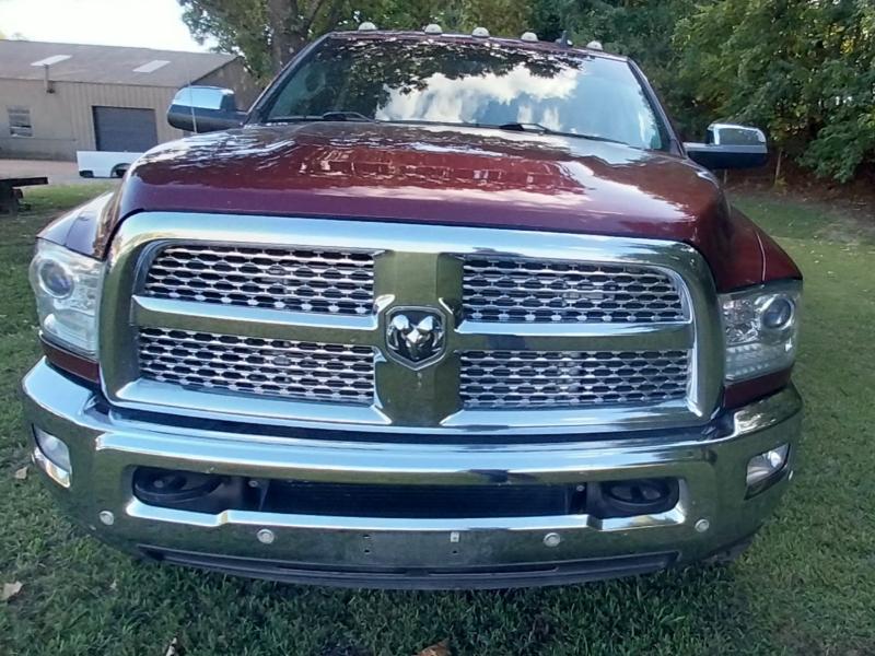 2018 Ram 2500 Laramie photo 2