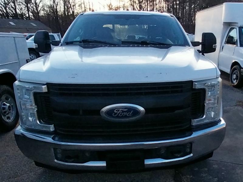 Ford F-350 SD XL Crew Cab 2WD DRW 2017