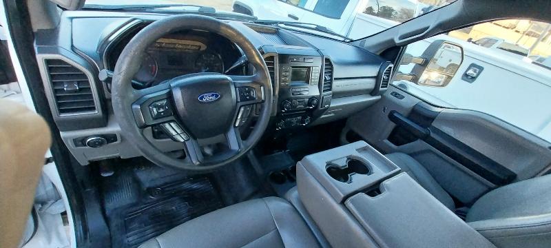 Ford F-350 SD XL Crew Cab 2WD DRW 2017