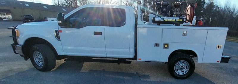 Ford F-350 SD XL SuperCab 4WD 2017