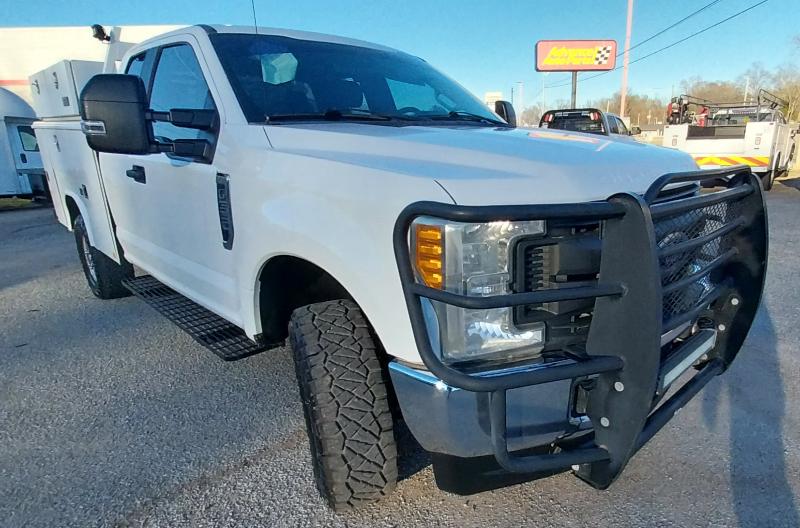 Ford F-350 SD XL SuperCab 4WD 2017