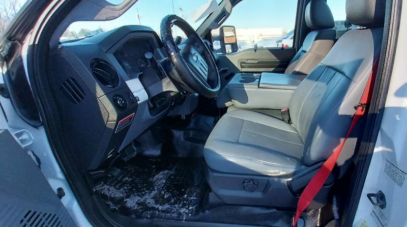 Ford F-450 SD Regular Cab DRW 2WD 2011