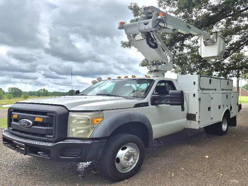 Ford F-450 SD Regular Cab DRW 2WD 2011