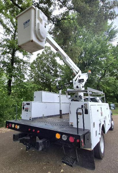Ford F-450 SD Regular Cab DRW 2WD 2011