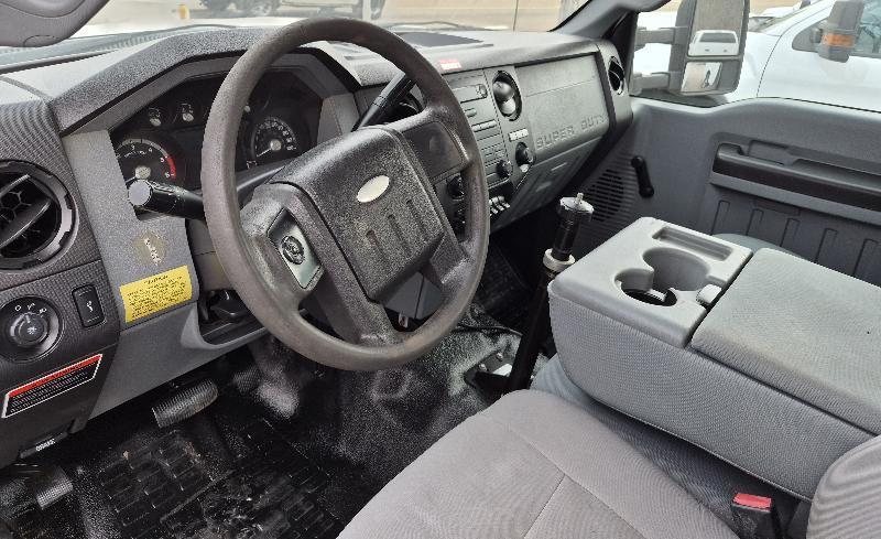 Ford F-450 SD Regular Cab DRW 2WD 2012