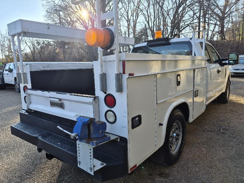 Ford F-350 SD XL SuperCab Long Bed 2WD 2017