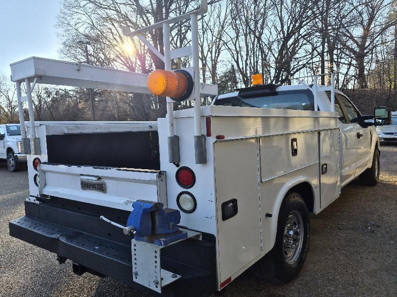 Ford F-350 SD XL SuperCab Long Bed 2WD 2017