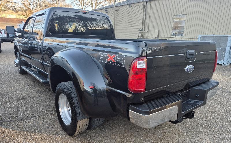 Ford F-350 SD XLT Crew Cab Long Bed DRW 4WD 2011