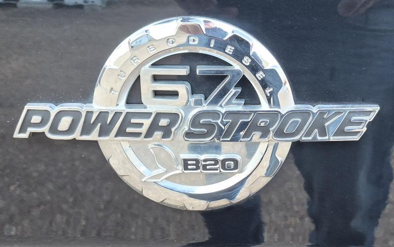 Ford F-350 SD XLT Crew Cab Long Bed DRW 4WD 2011