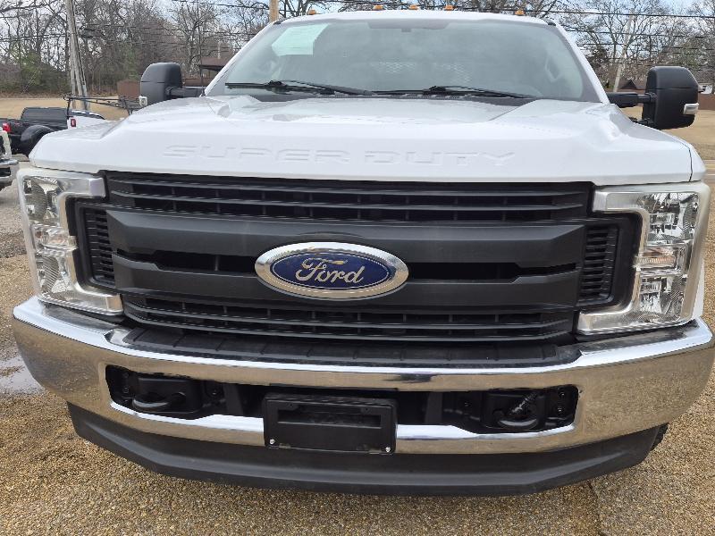 Ford F-350 SD XL Crew Cab LWB DRW 4WD 2019