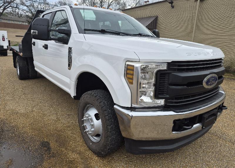 Ford F-350 SD XL Crew Cab LWB DRW 4WD 2019