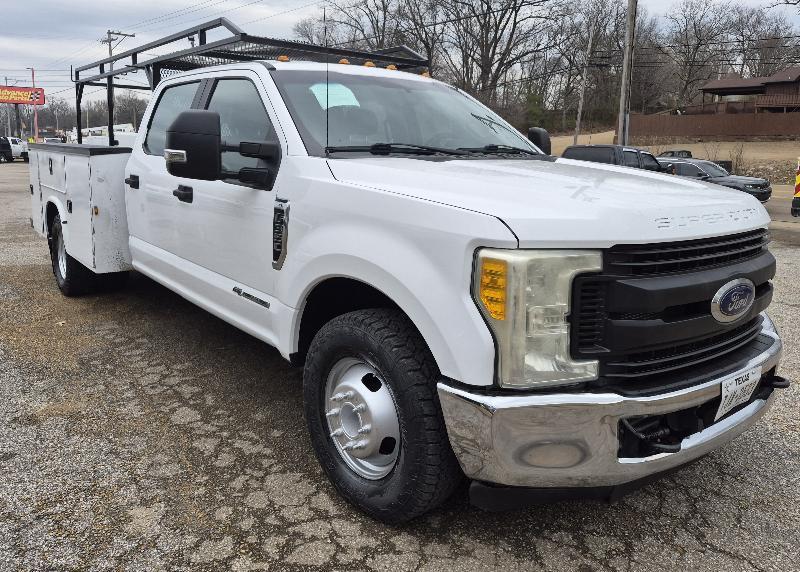 Ford F-350 SD XL Crew Cab LWB DRW 2WD 2017