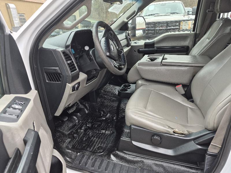 Ford F-350 SD XL Crew Cab LWB DRW 2WD 2017