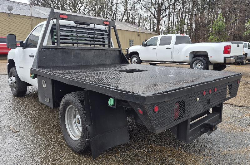 Chevrolet Silverado 3500HD Work Truck Long Box 4WD 2013