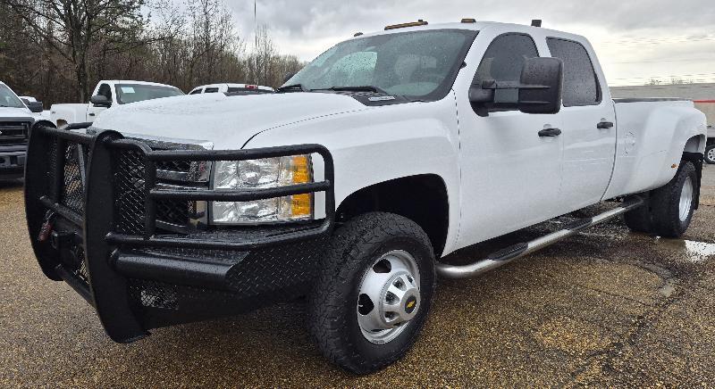Chevrolet Silverado 3500HD Work Truck Crew Cab 4WD 2012