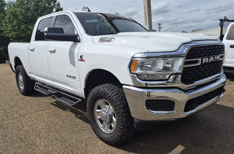 RAM 2500 Tradesman Crew Cab SWB 4WD 2022
