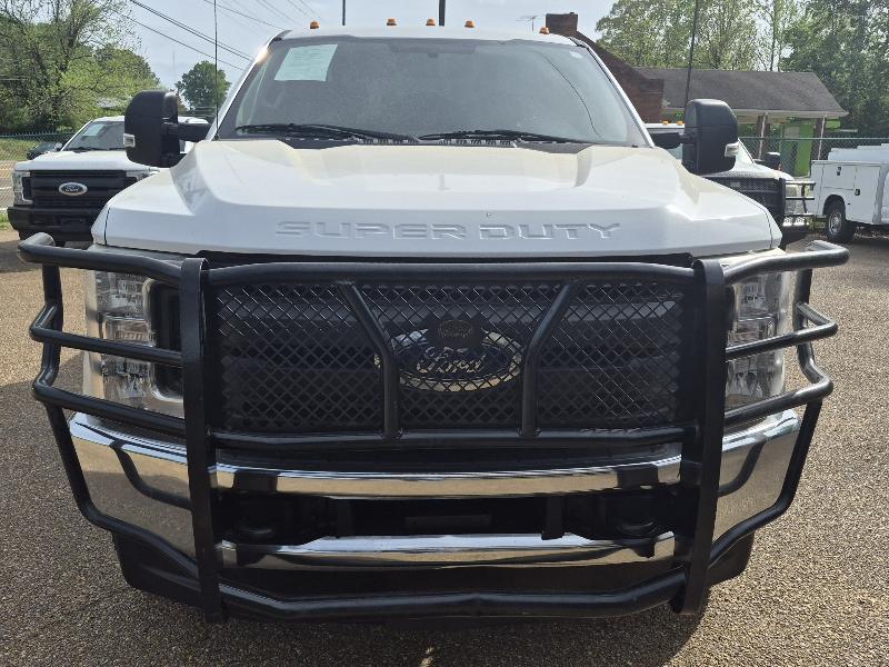 Ford F-350 SD XL Crew Cab 4WD DRW 2018