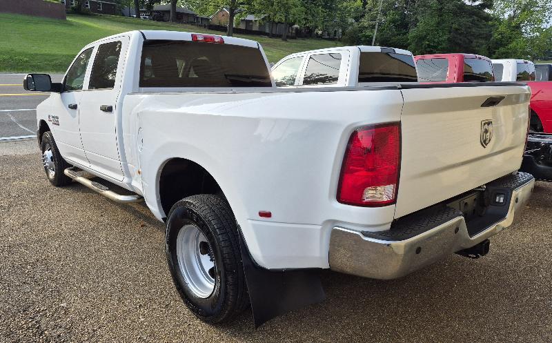 RAM 3500 Tradesman Crew Cab LWB 2WD DRW 2017
