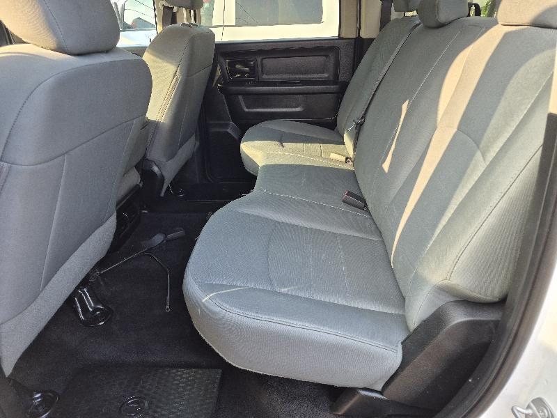 RAM 3500 Tradesman Crew Cab LWB 2WD DRW 2017