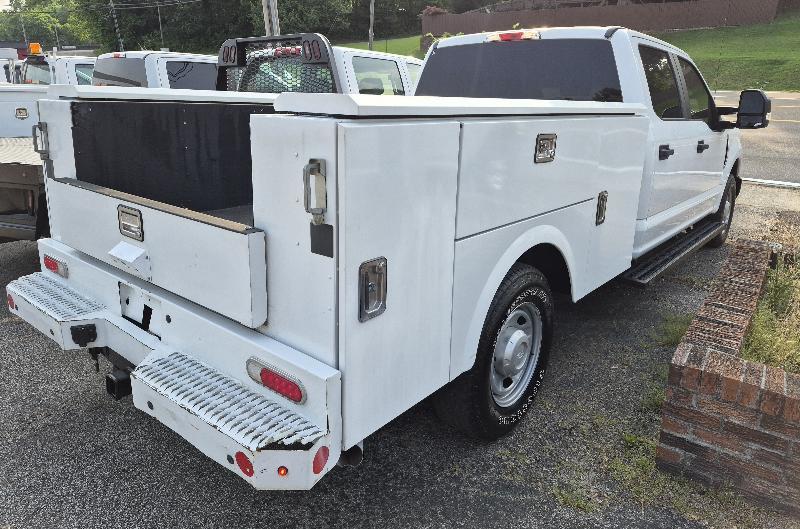 Ford F-250 SD XL Crew Cab Long Bed 2WD 2019