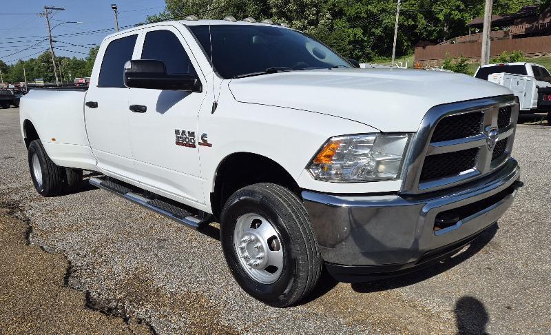 RAM 3500 Tradesman Crew Cab 4WD DRW 2015