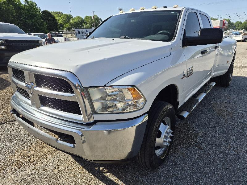 RAM 3500 Tradesman Crew Cab 4WD DRW 2015