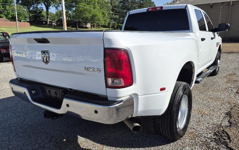 RAM 3500 Tradesman Crew Cab 4WD DRW 2015