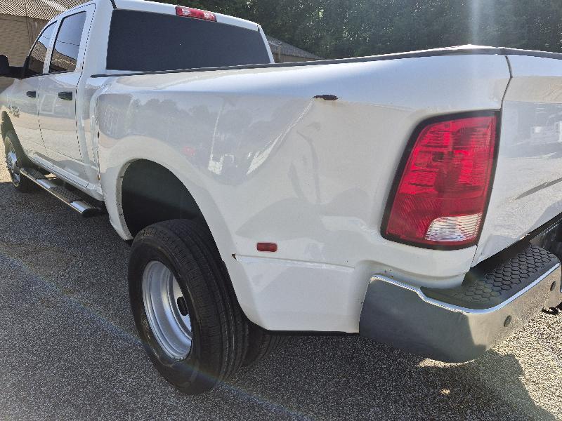 RAM 3500 Tradesman Crew Cab 4WD DRW 2015