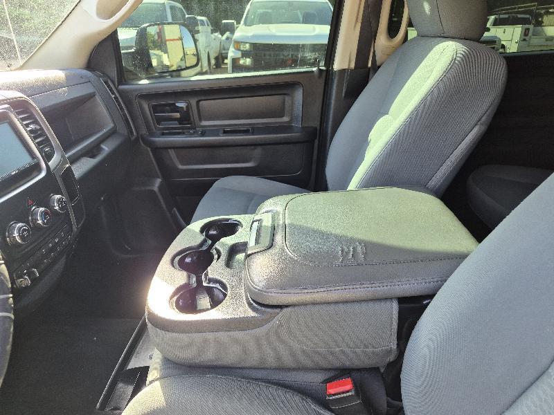 RAM 3500 Tradesman Crew Cab 4WD DRW 2015