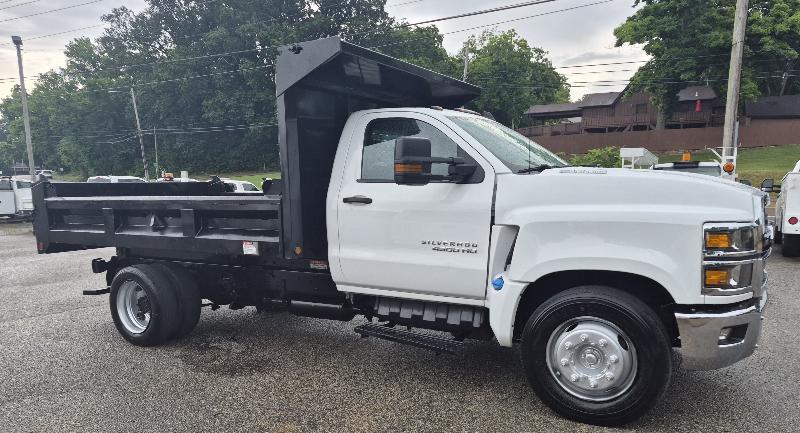 Chevrolet 4500HD LCF Diesel 2WD Reg Cab 176" 2021