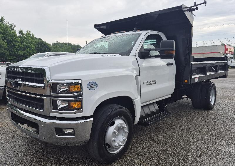 Chevrolet 4500HD LCF Diesel 2WD Reg Cab 176" 2021