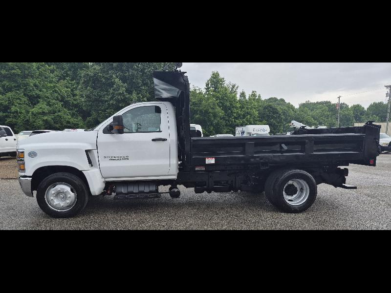 Chevrolet 4500HD LCF Diesel 2WD Reg Cab 176" 2021