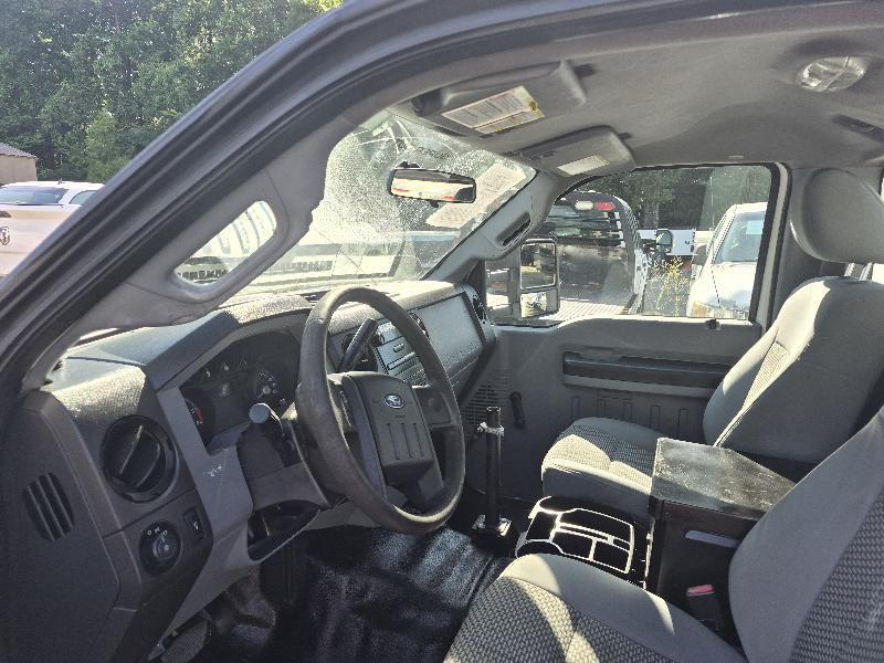 Ford F-450 SD Regular Cab DRW 2WD 2015