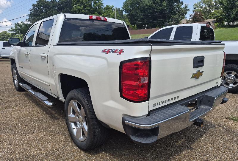 Chevrolet Silverado 1500 1LT Crew Cab 4WD 2015