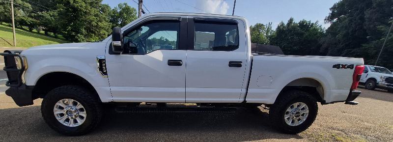 Ford F-250 SD XLT Crew Cab 4WD 2017