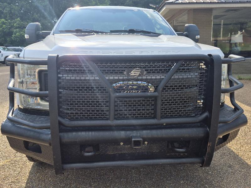 Ford F-250 SD XLT Crew Cab 4WD 2017