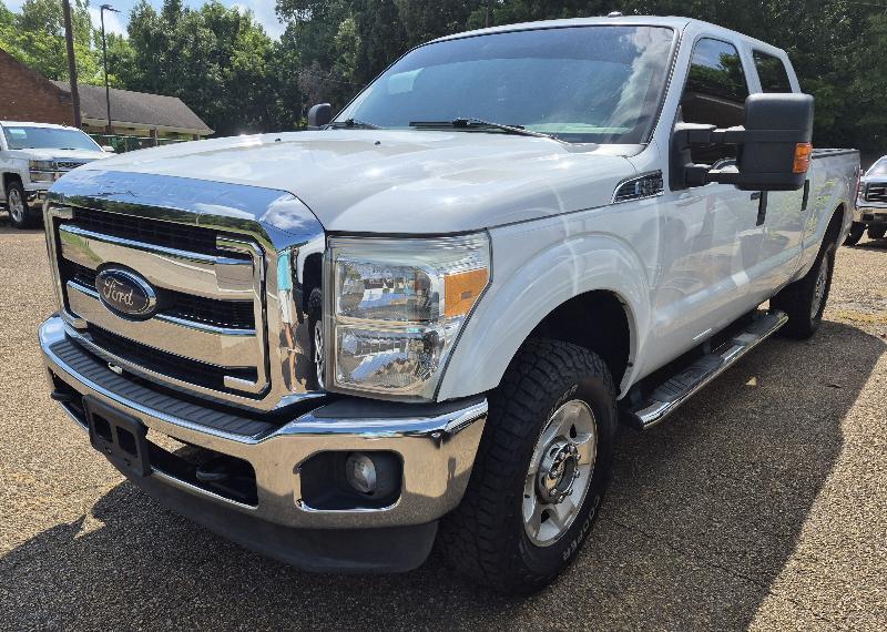Ford F-250 SD XLT Crew Cab Long Bed 4WD 2015