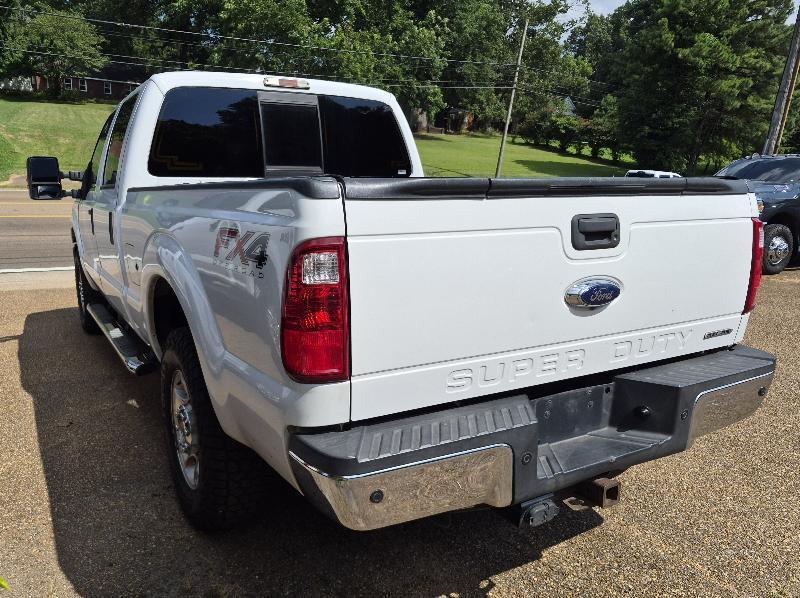 Ford F-250 SD XLT Crew Cab Long Bed 4WD 2015