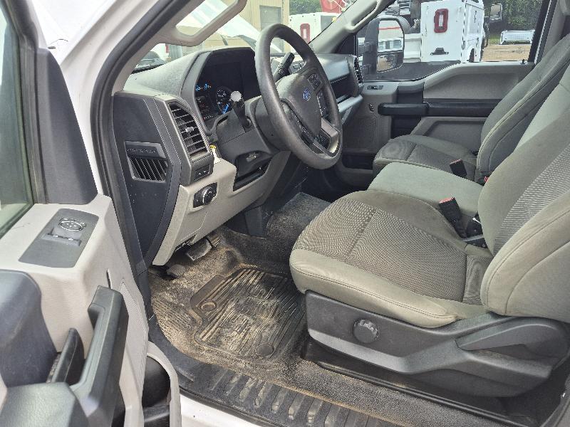 Ford F-350 SD XL 2WD DRW 2022
