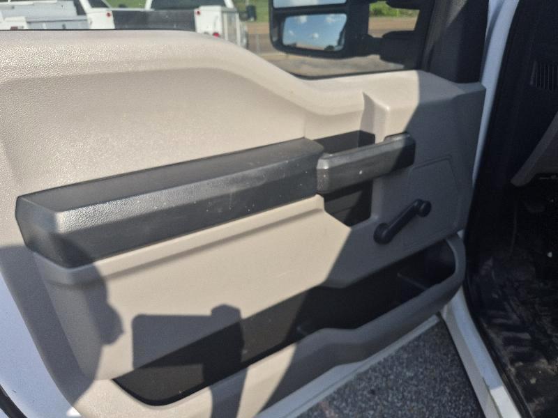 Ford F-250 SD XL SuperCab 2WD 2017