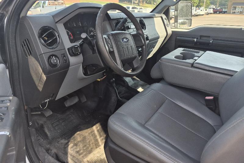 Ford F-550 Crew Cab DRW 4WD 2015