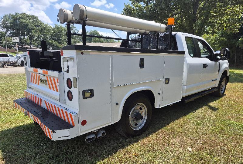 Ford F-350 SD XL SuperCab LWB 2WD 2022