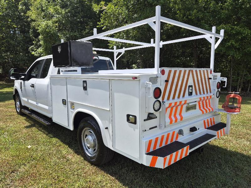 Ford F-350 SD XL SuperCab Long Bed 2WD 2017