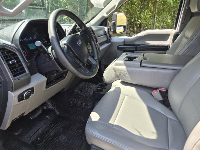 Ford F-350 SD XL SuperCab Long Bed 2WD 2017