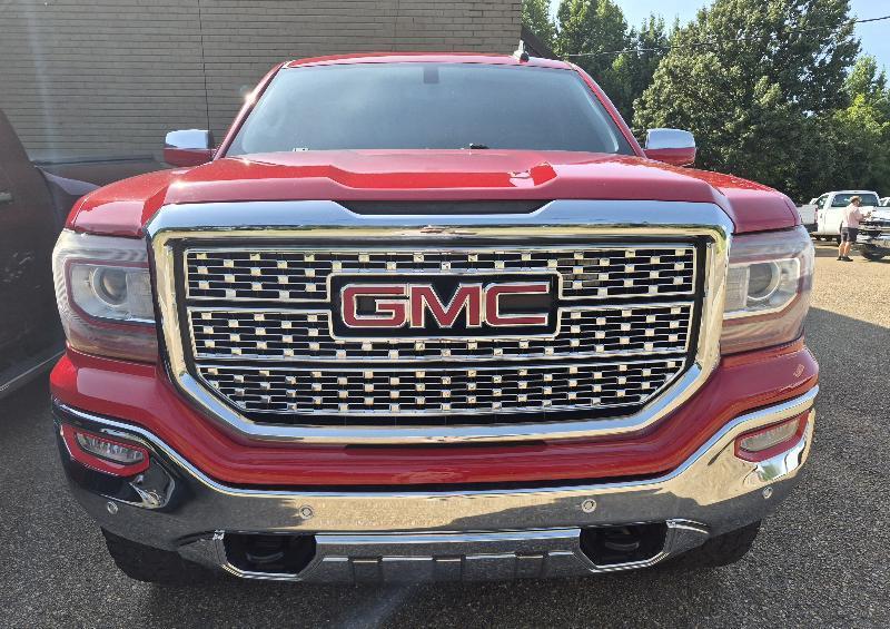 GMC Sierra 1500 4WD Crew Cab 153.0" SLT 2018