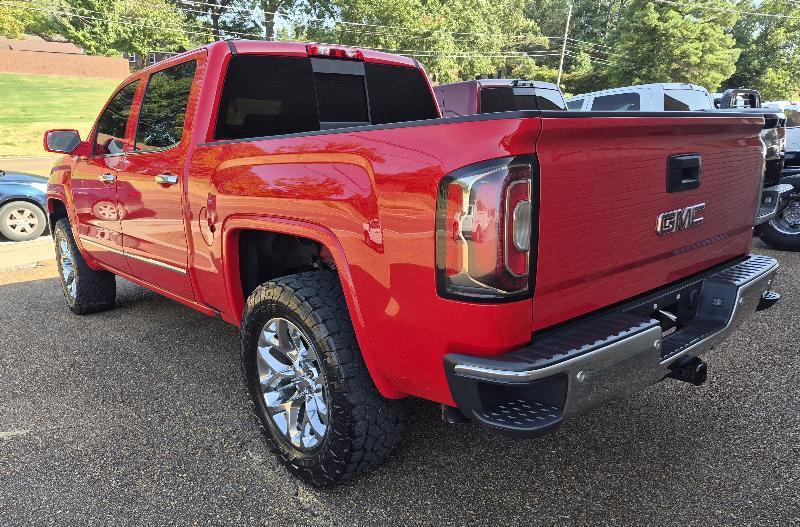 GMC Sierra 1500 4WD Crew Cab 153.0" SLT 2018