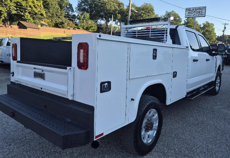Ford F-250 SD XL Crew Cab 4WD 2023