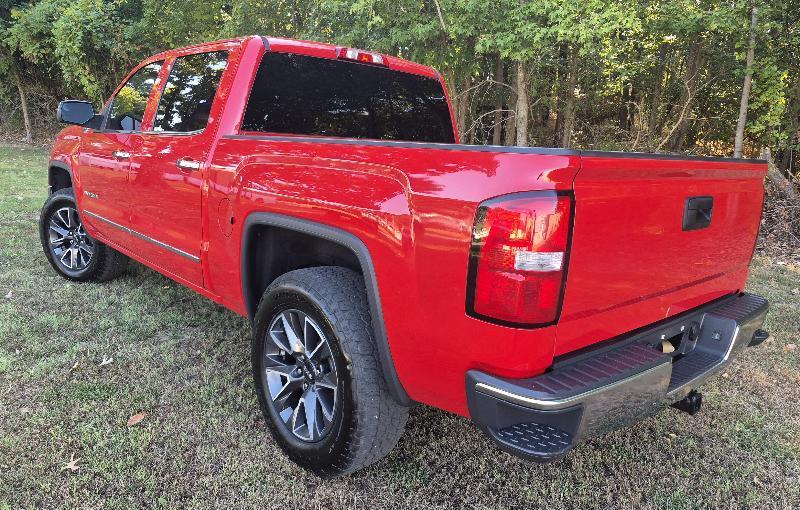 GMC Sierra 1500 4WD Crew Cab 143.5" SLT 2015