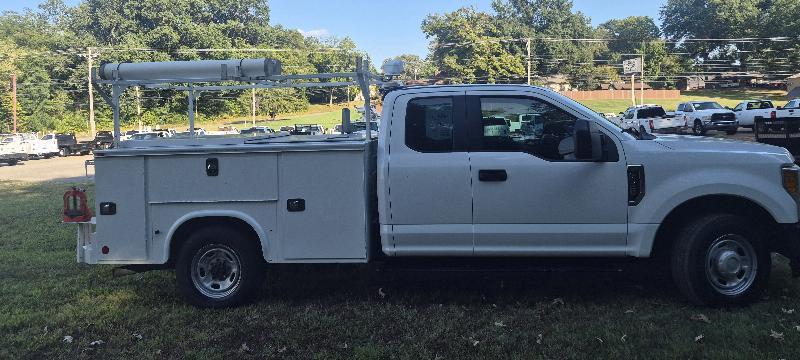 Ford F-350 SD XL SuperCab Long Bed 2WD 2017
